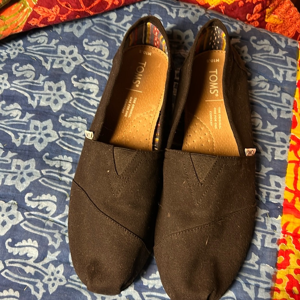 Toms slip on mens size 10.5